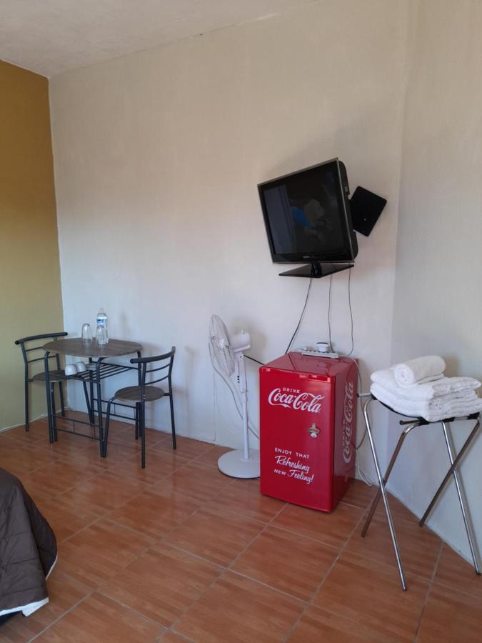 אגואסקליינטס Suite Amplia Privada A 8 Min Del Centro מראה חיצוני תמונה
